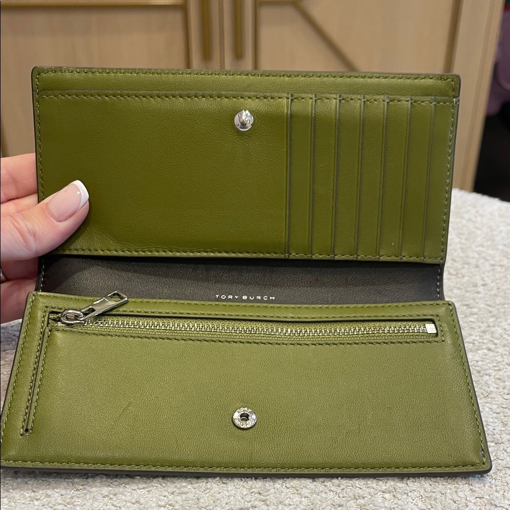 Tory Burch Pebbled Slim Leather Wallet - Picture 6 of 6